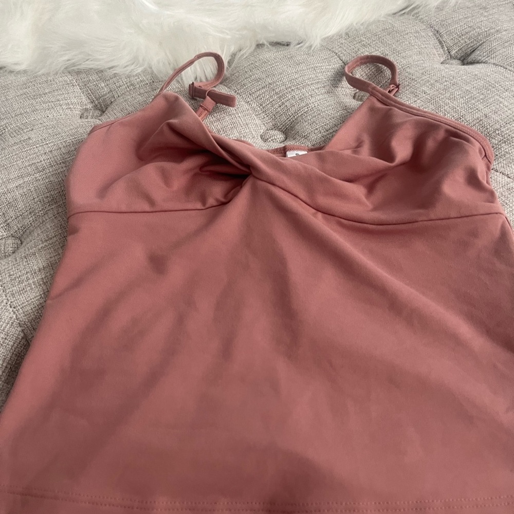 ATHLETA | Powervita Twist Cami